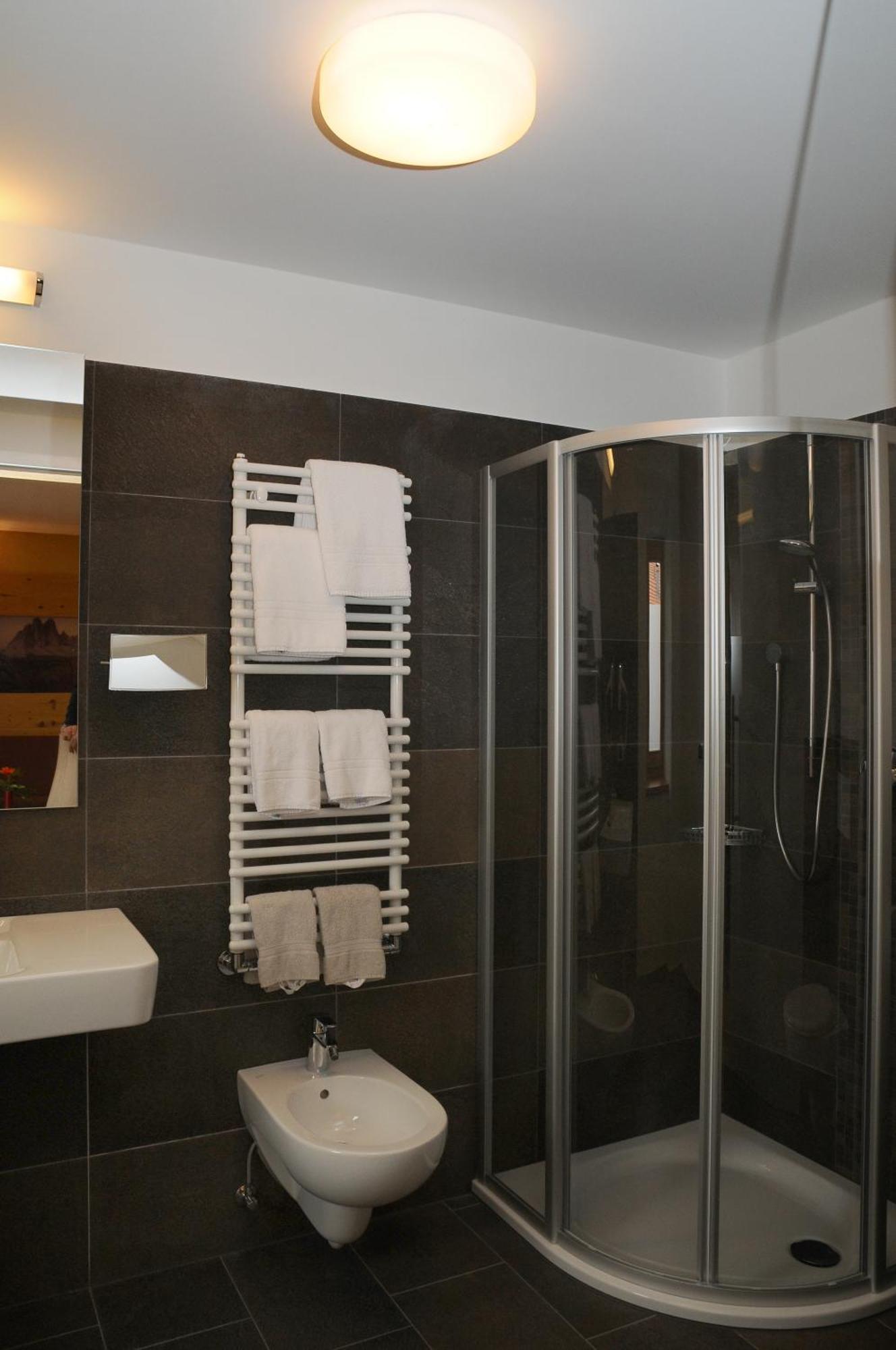 Hotel Olaga Niederolang Extérieur photo